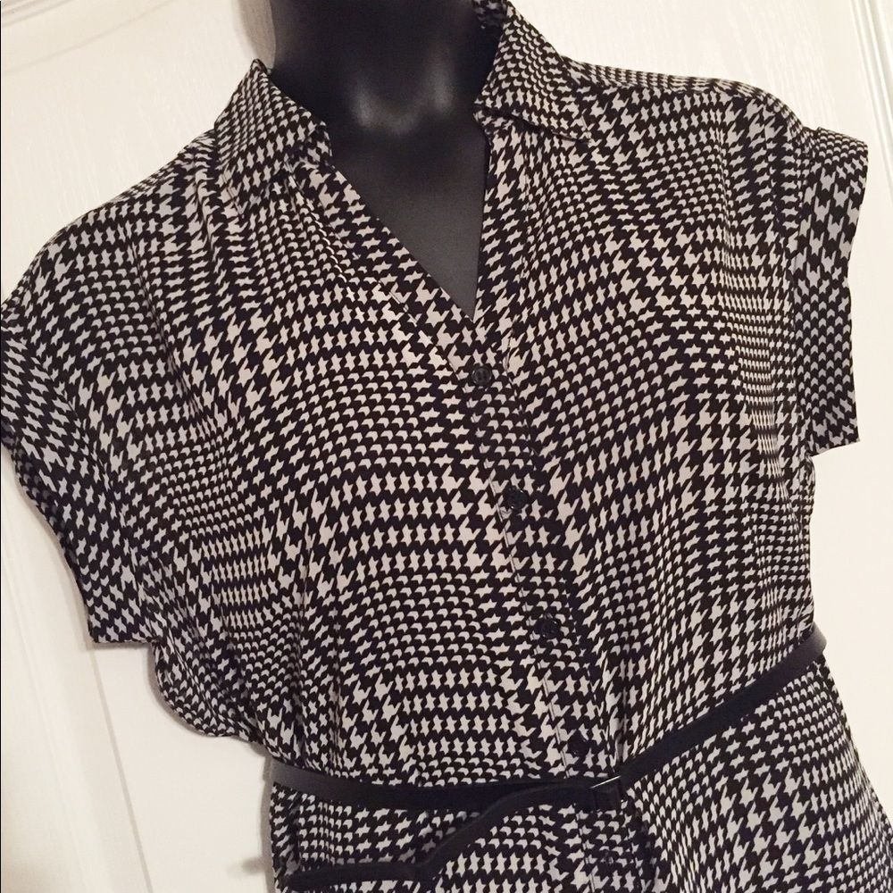 Houndstooth Belted T Shirt Dress